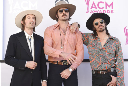 Country trio Midland bring traditional country back to radio